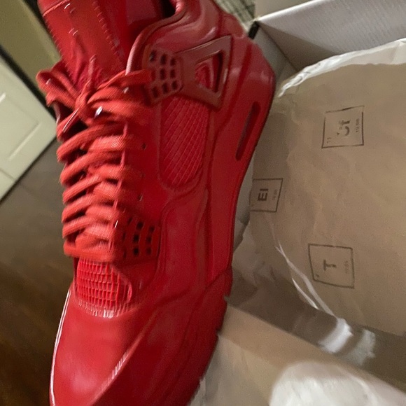 Selling my Jordan 11lab4s
